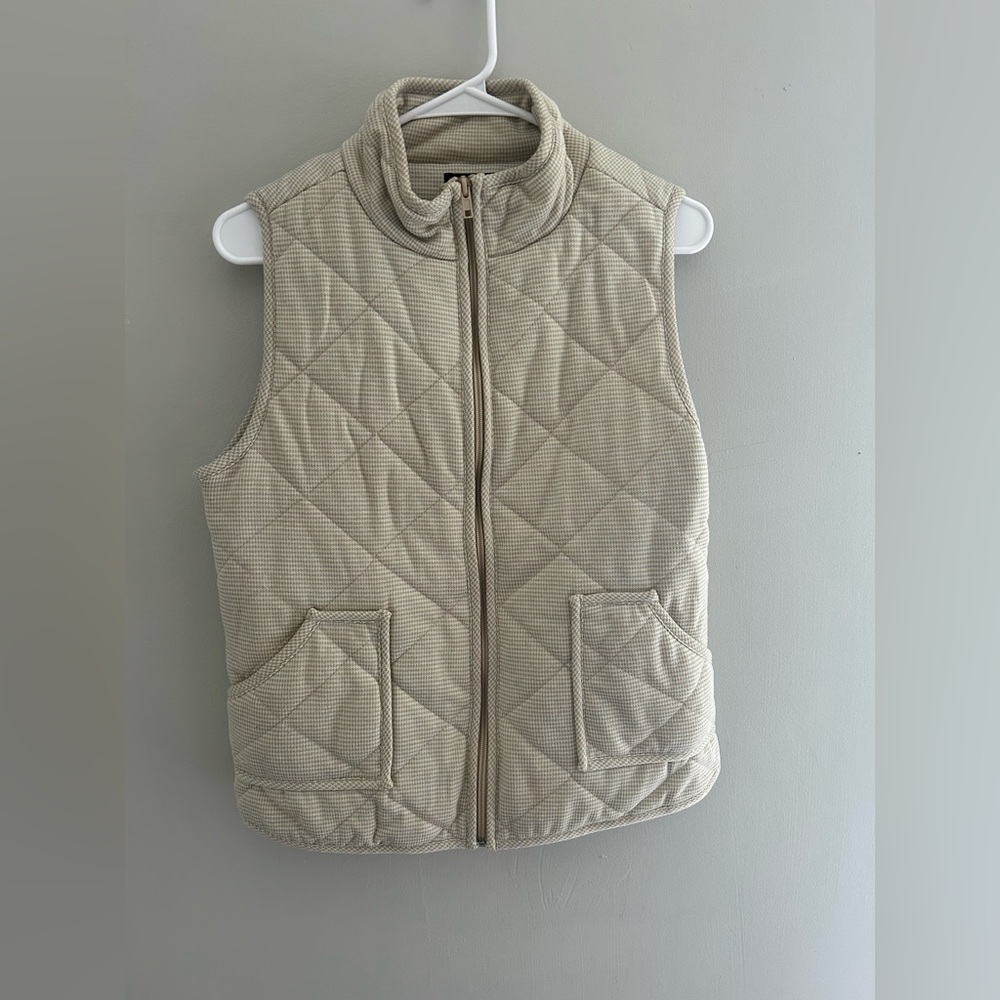Houndstooth vest
